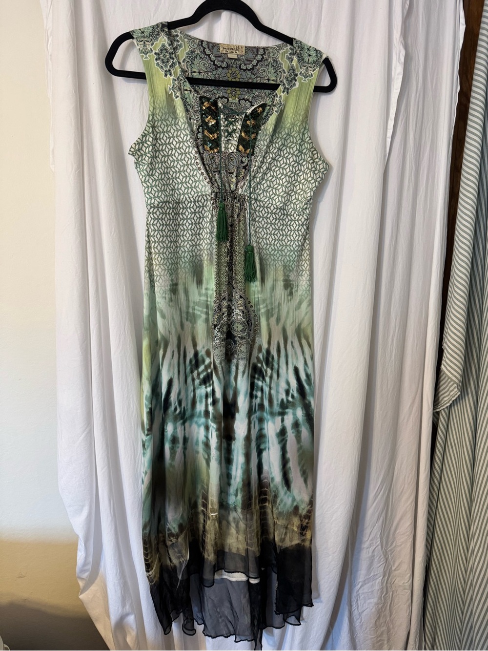One World Size Small Boho Lace-Up Maxi Dress in Green & Black with Sparkles!